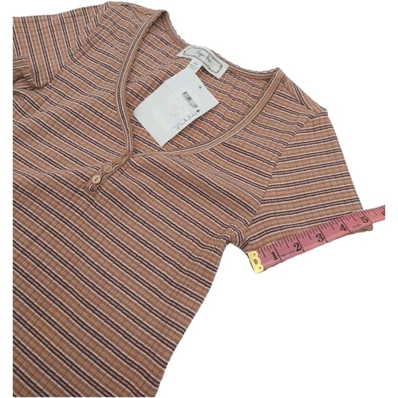 Hippie Rose Juniors Ribbed Henley Top Short sleeve Button Brown V Neck Sz XS New - Picture 8 of 10